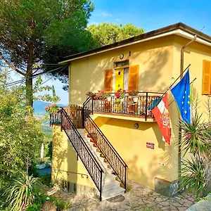 La Ginestra Bed & Breakfast Fosdinovo